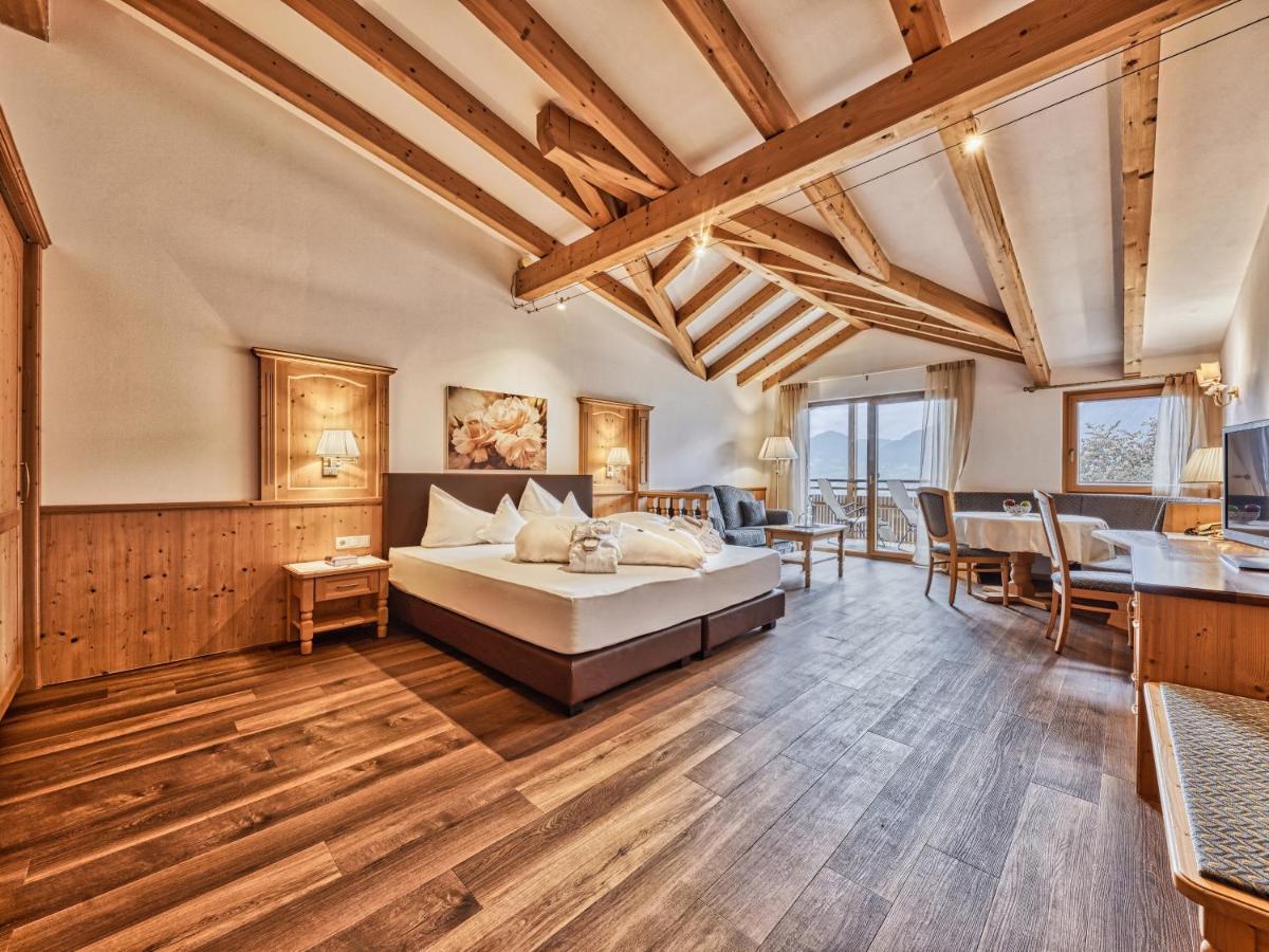 Hotel Traubenheim Tirolo Kültér fotó